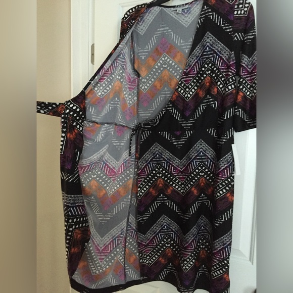 NWT Versatile wrap dress - Picture 2 of 6